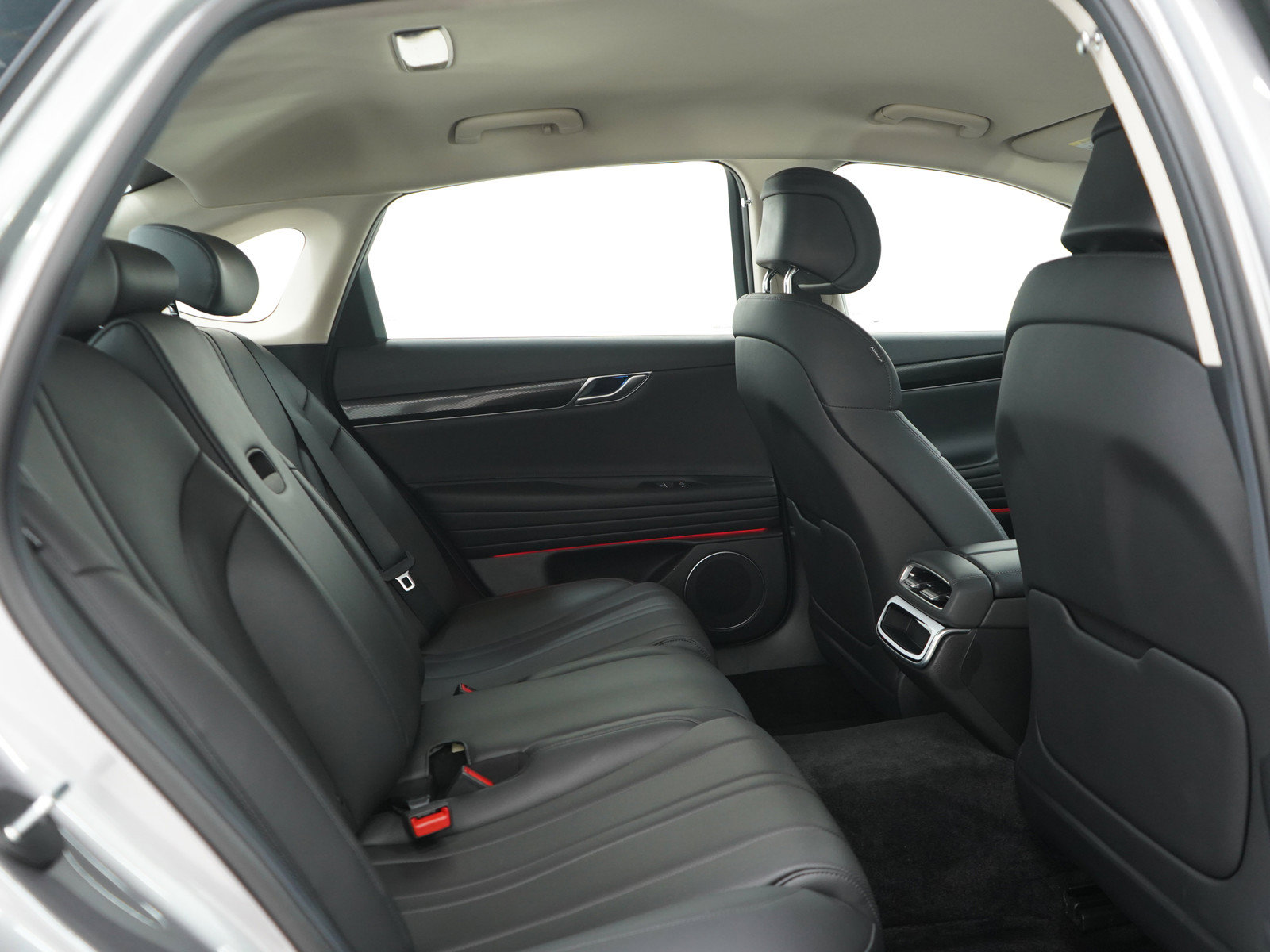 Used 2026 Genesis G80 2.5T AWD/4WD image 12