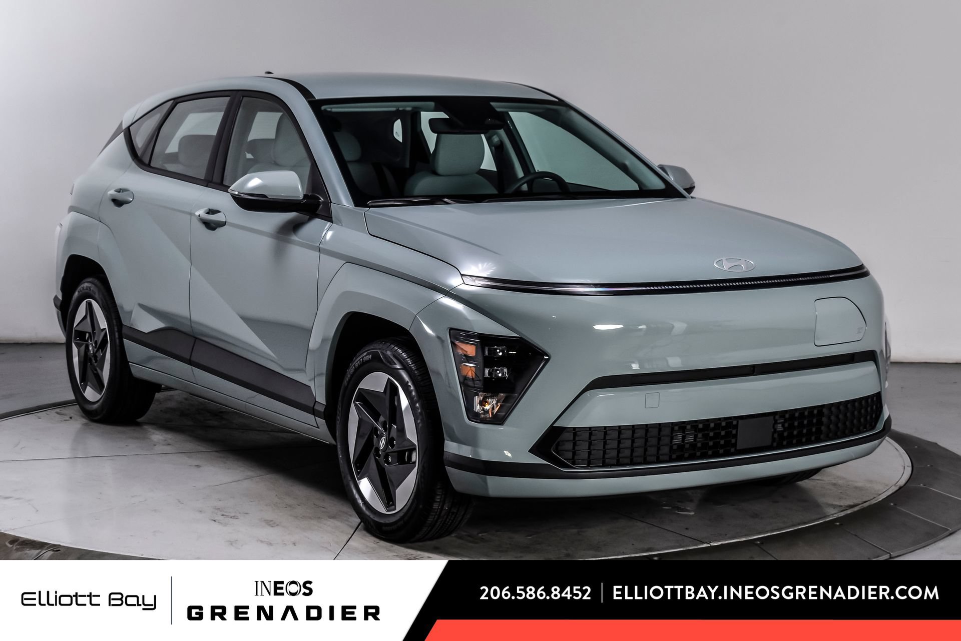 Used 2024 Hyundai Kona SE FWD image 1