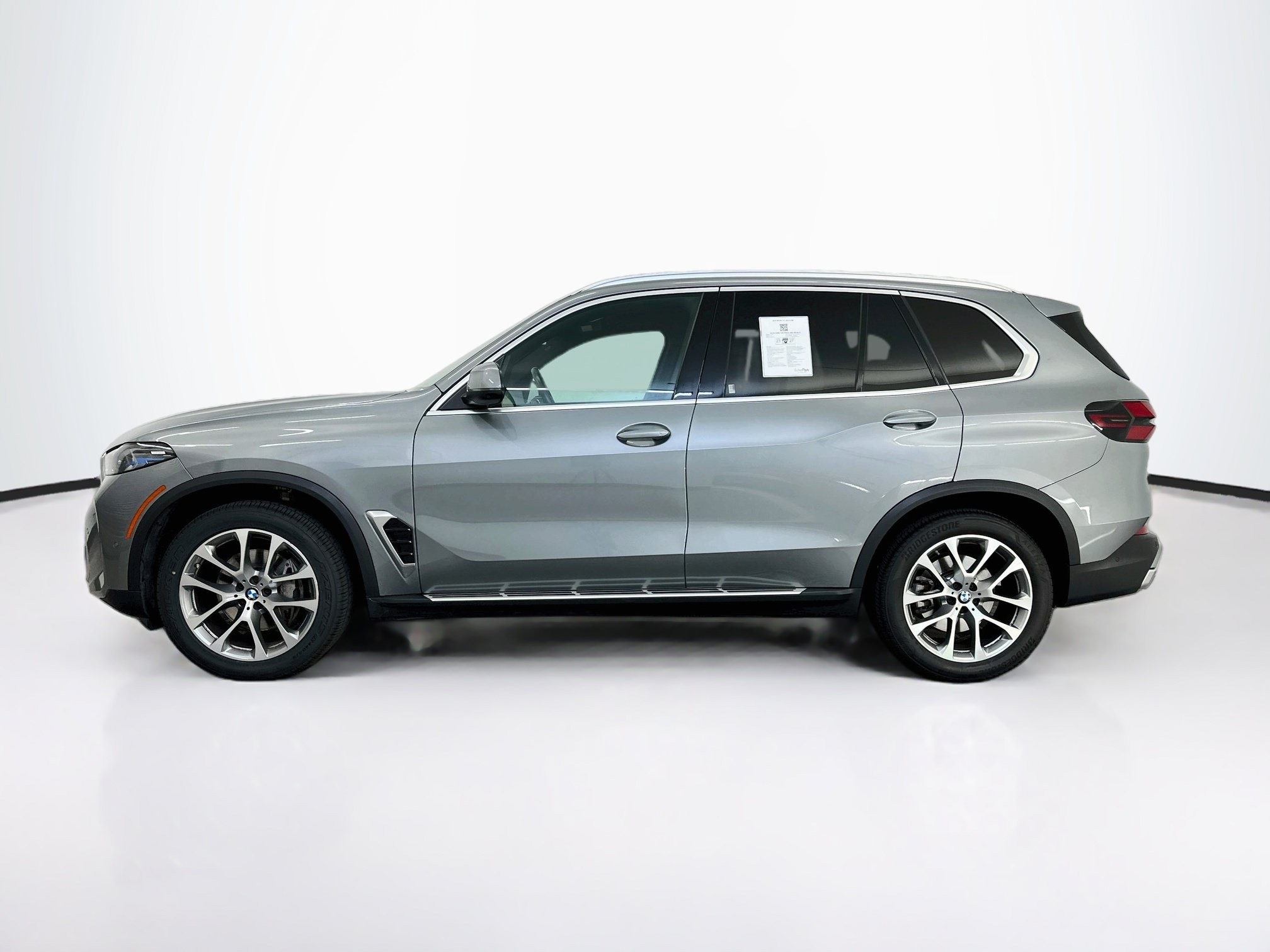 Used 2026 BMW X5 xDrive40i AWD/4WD image 4
