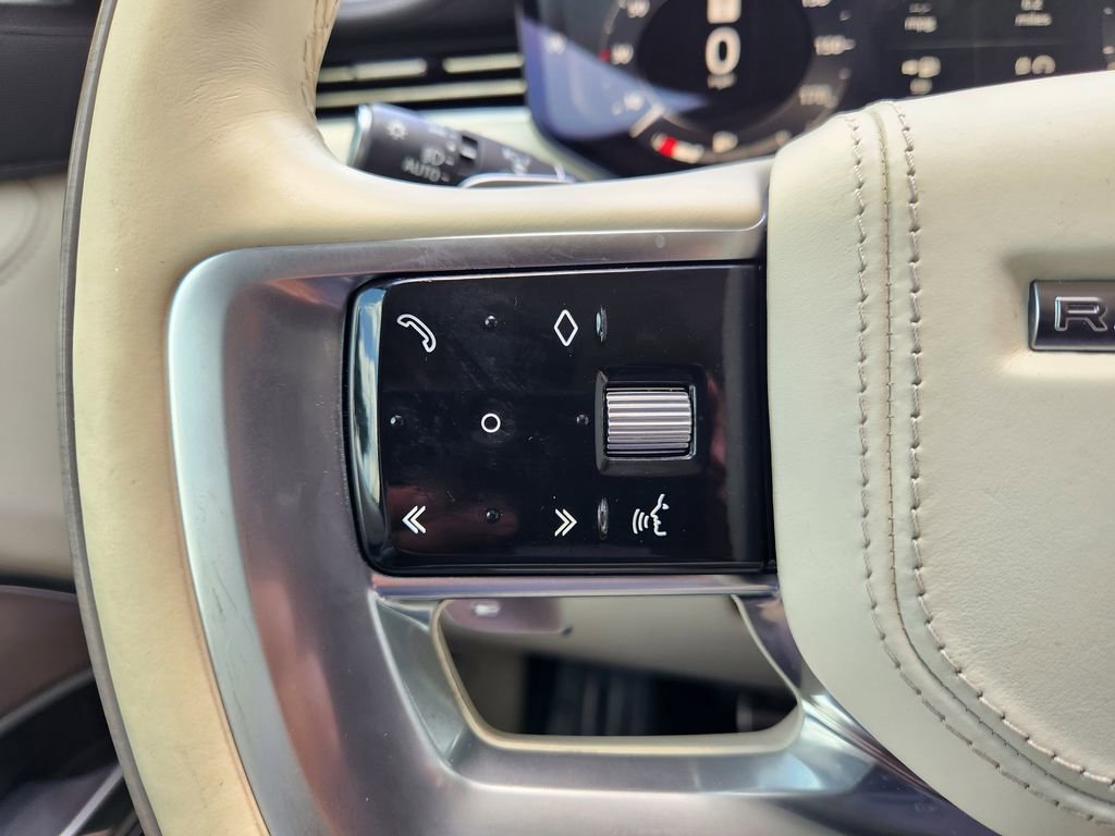 Used 2023 Land Rover Range Rover SE image 27