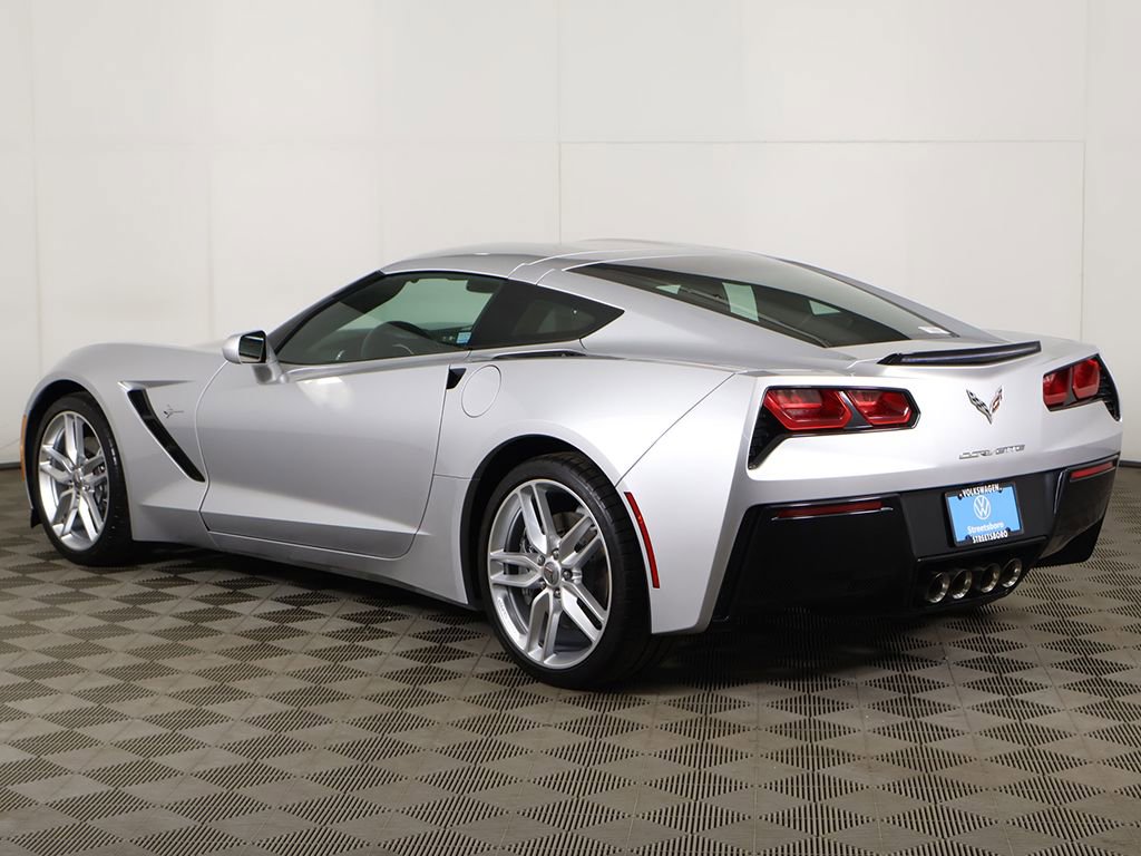 Used 2019 Chevrolet Corvette Stingray Coupe w/ 1LT RWD image 6