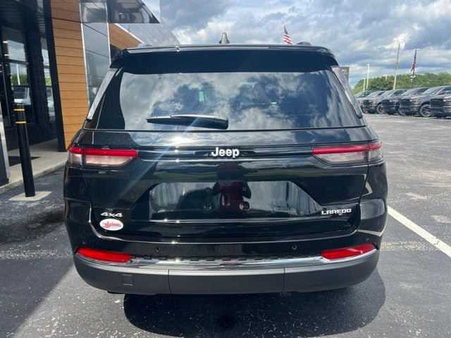 New 2026 Jeep Grand Cherokee Laredo X AWD/4WD image 22