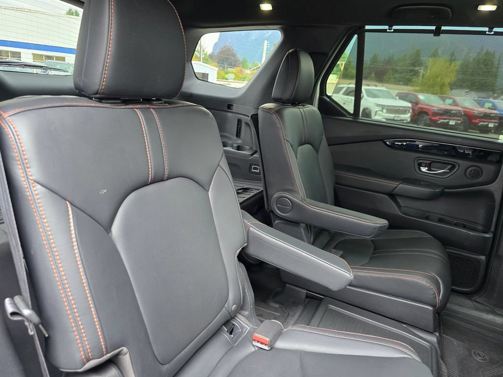 Used 2023 Honda Pilot TrailSport image 15