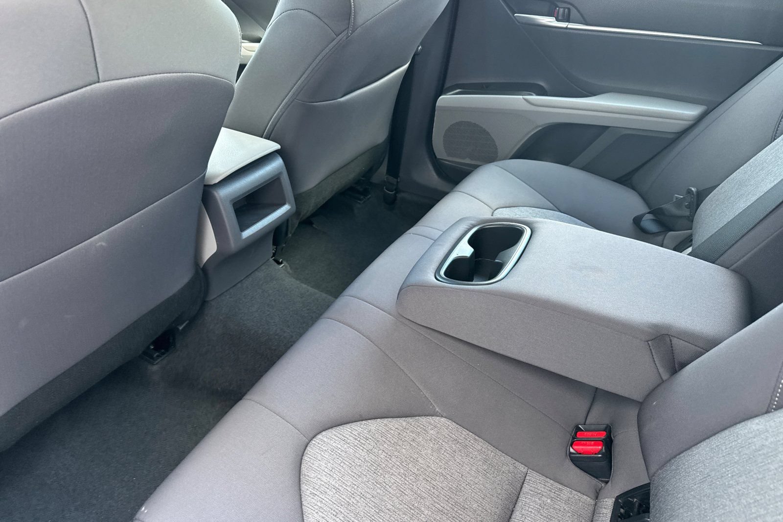 Used 2024 Toyota Camry LE FWD image 13