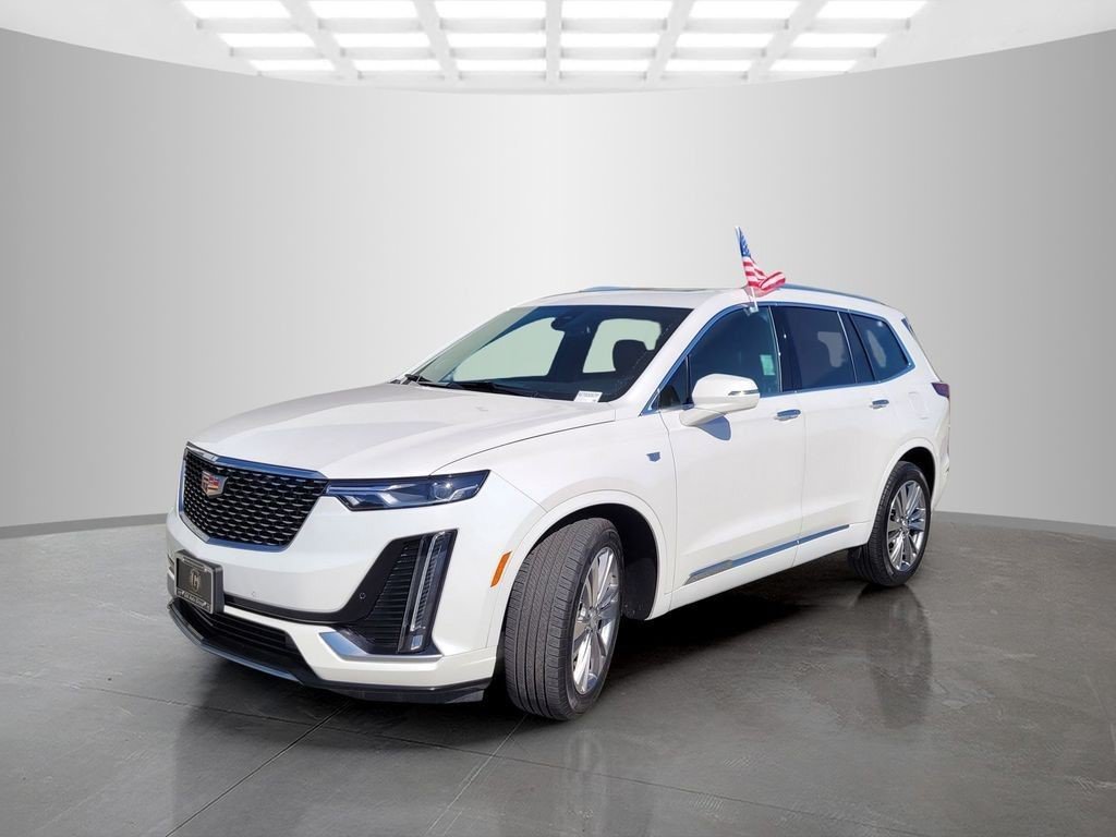 Certified 2024 Cadillac XT6 Premium Luxury FWD image 8