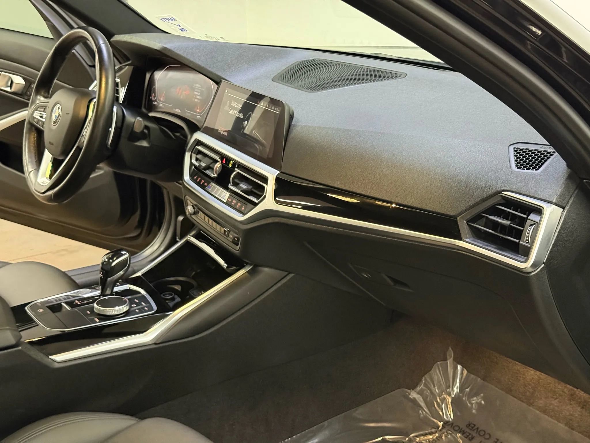 Used 2019 BMW 330i Sedan w/ Convenience Package image 16