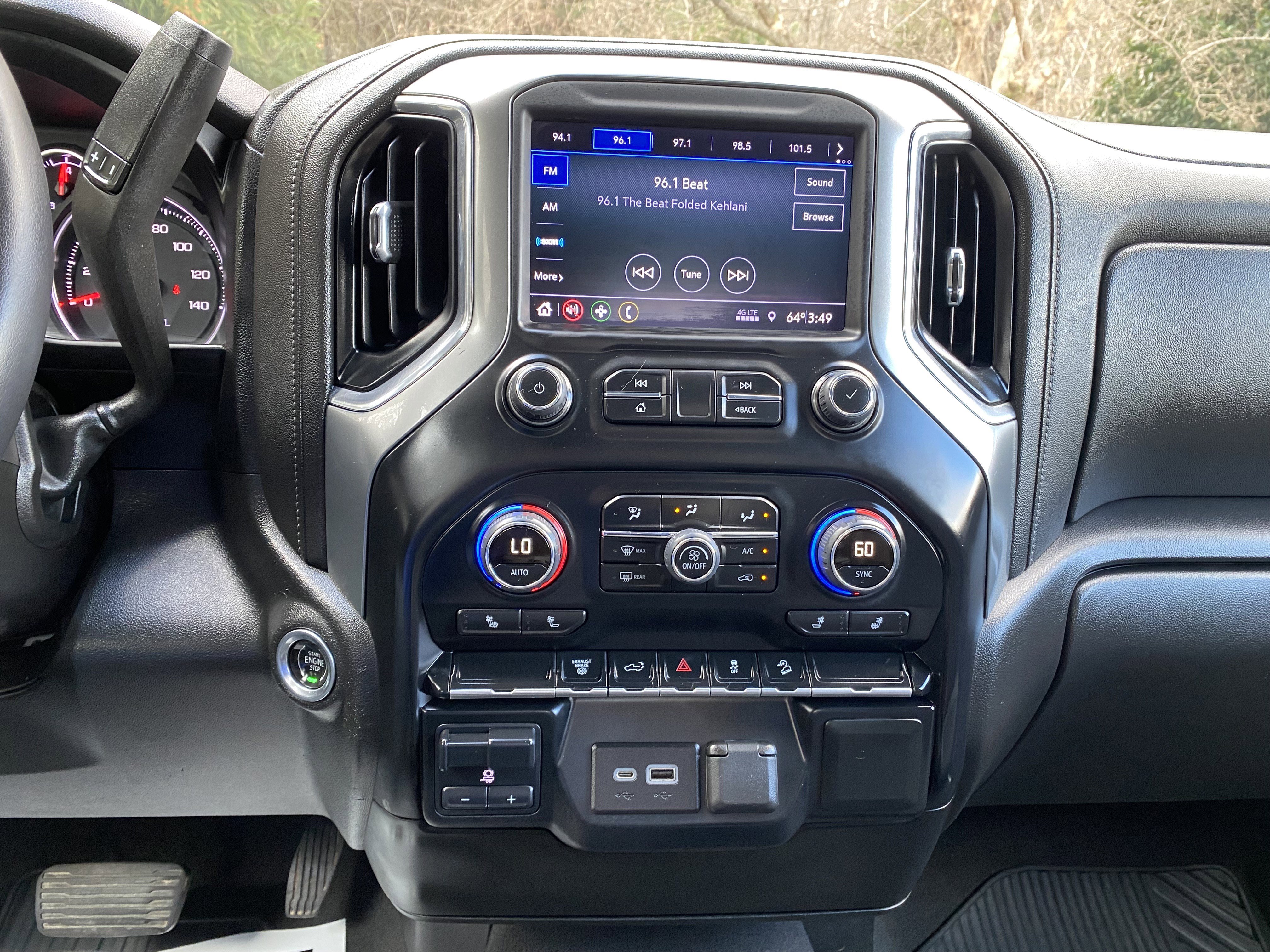 Used 2022 Chevrolet Silverado 2500 LT w/ Convenience Package image 22