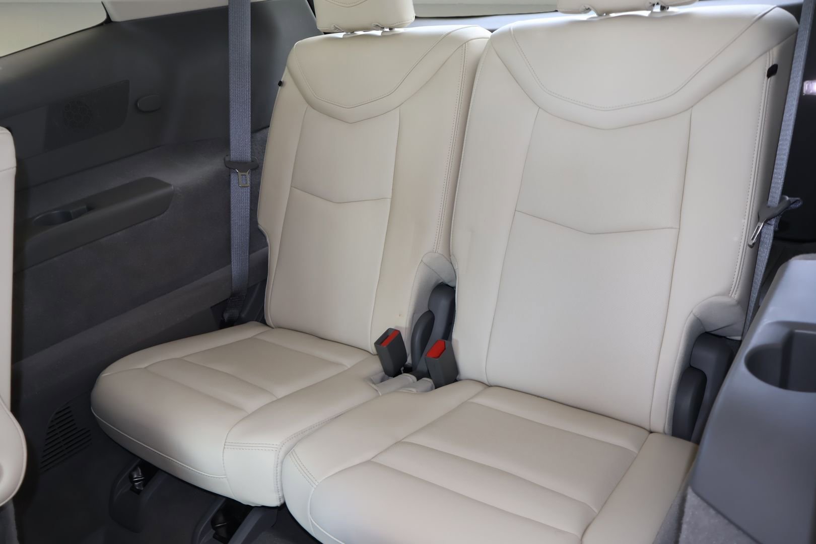 Used 2022 Cadillac XT6 Premium Luxury w/ Technology Package image 13