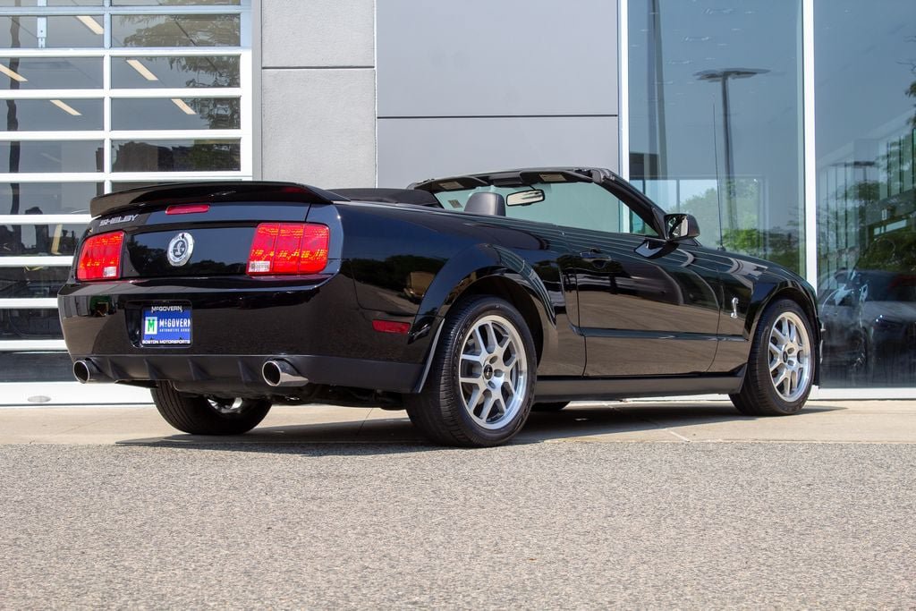 Used 2007 Ford Mustang Shelby GT500 RWD image 10
