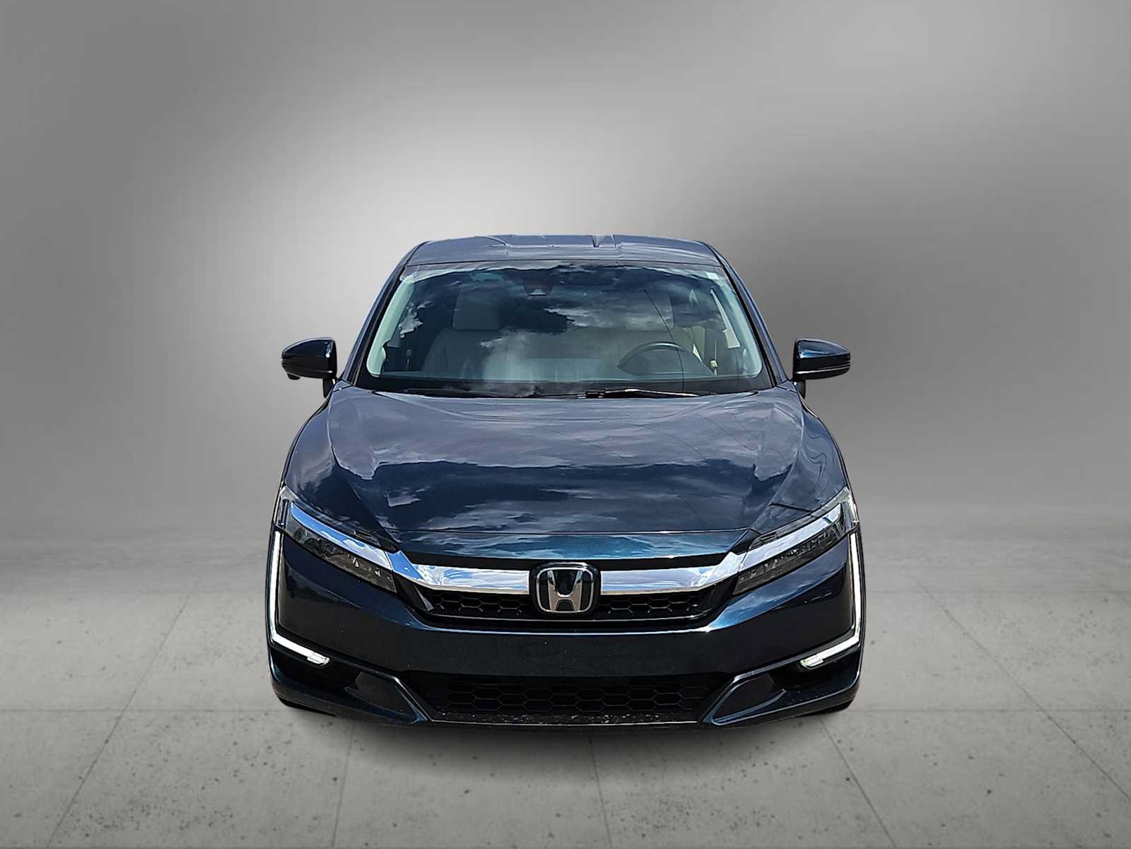 Used 2018 Honda Clarity Touring image 3