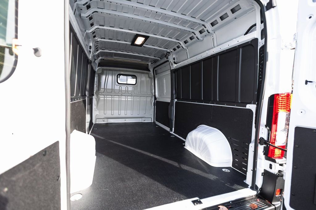New 2026 RAM ProMaster 2500 w/ Convenience Group FWD image 28