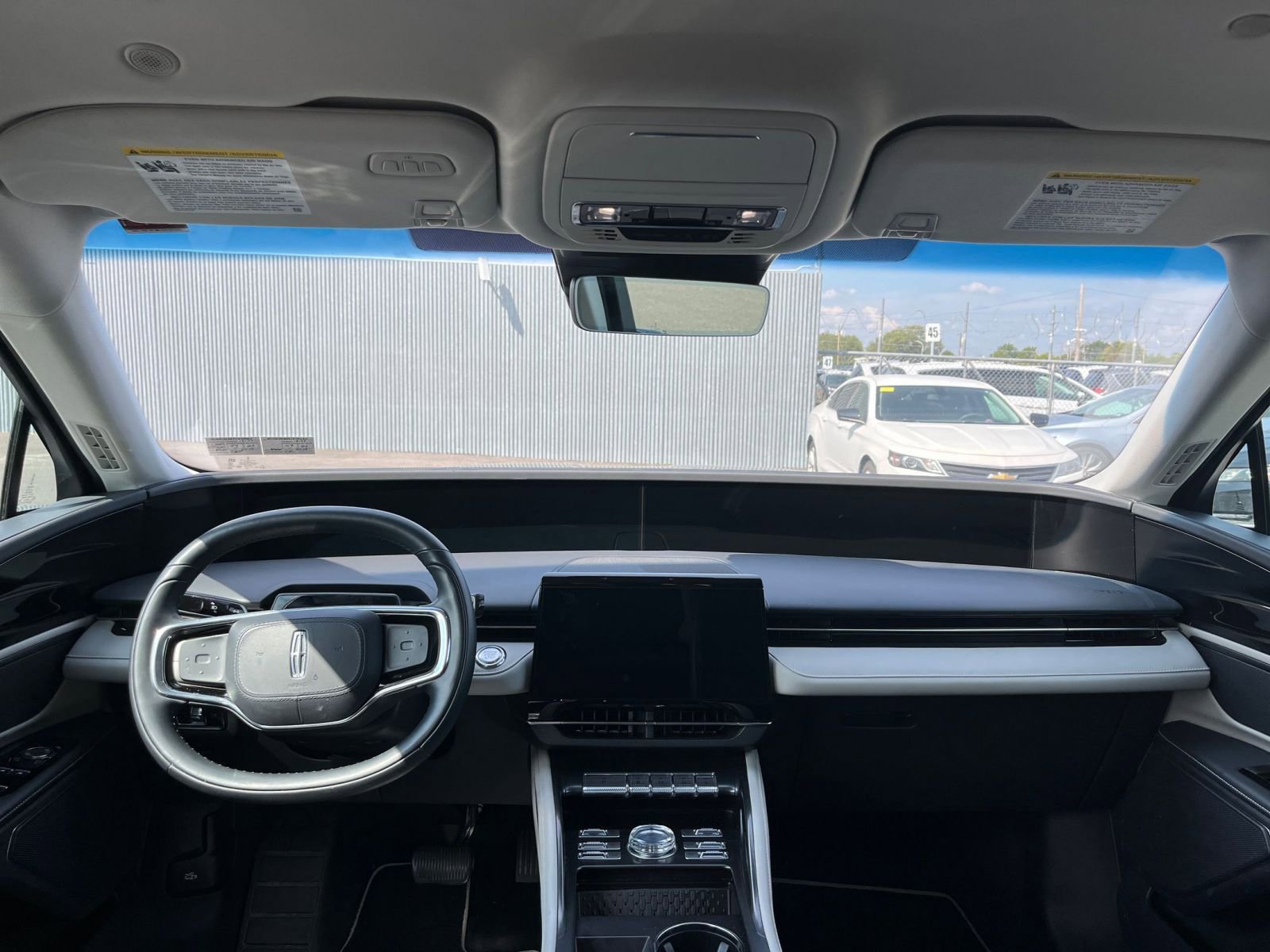 Used 2024 Lincoln Nautilus Reserve image 33