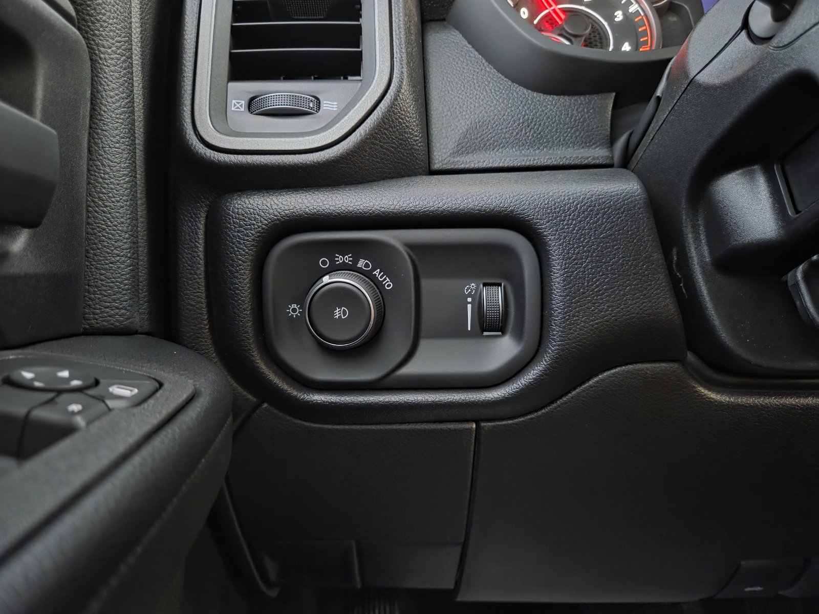New 2026 RAM 3500 Tradesman w/ Chrome Appearance Group A AWD/4WD image 30