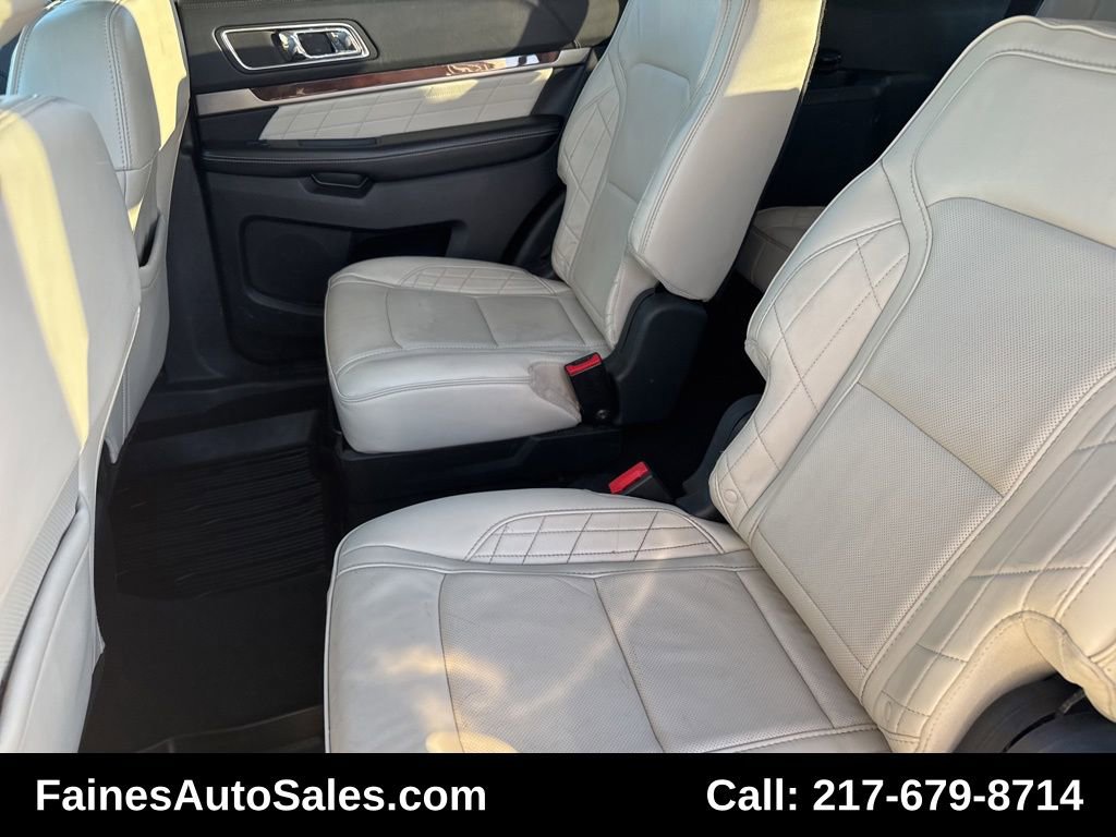 Used 2019 Ford Explorer Platinum image 41