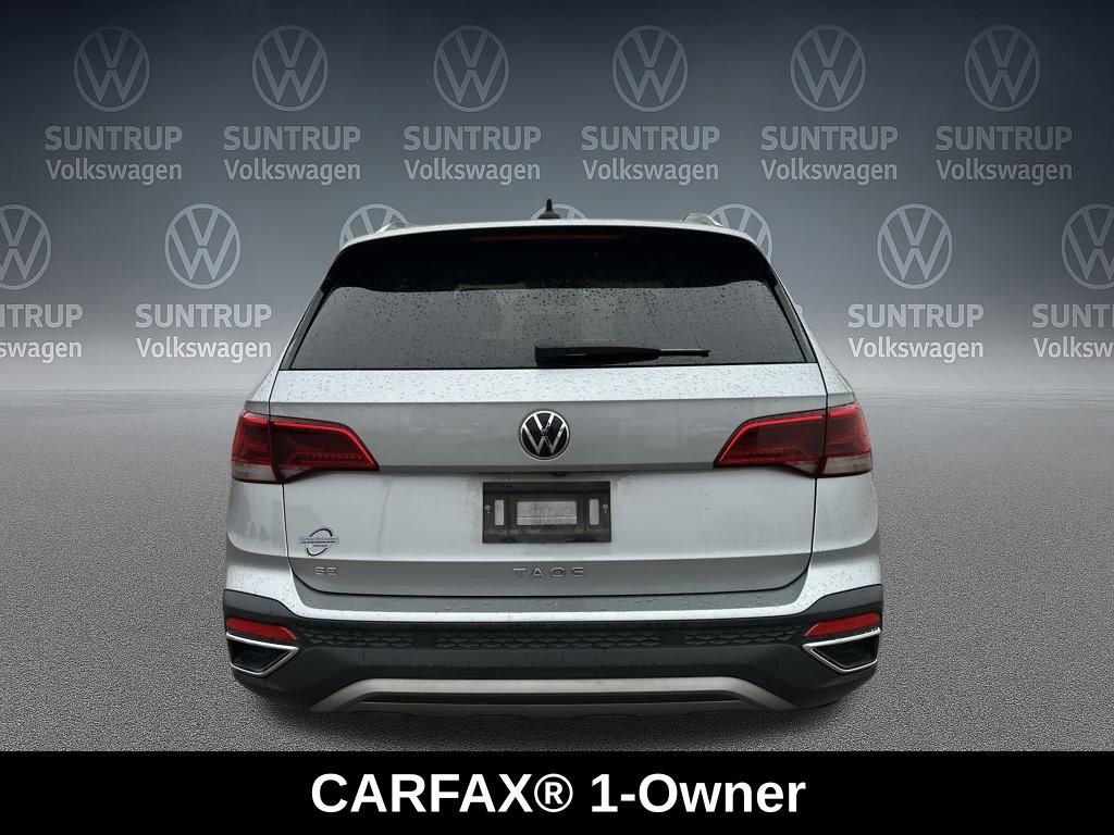 Used 2023 Volkswagen Taos SE w/ Panoramic Sunroof Package image 4
