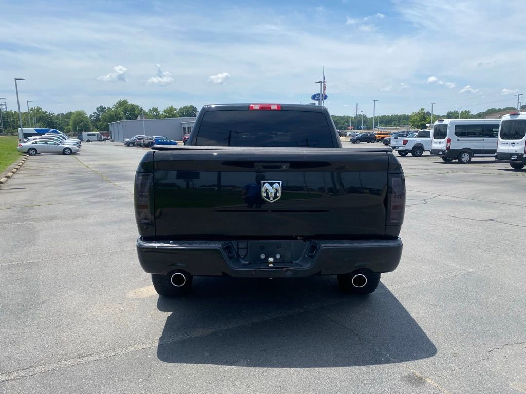 Used 2017 RAM 1500 Express RWD image 6