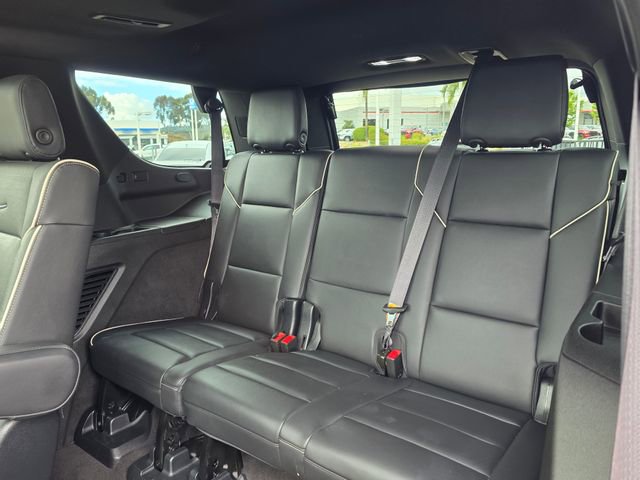 Used 2023 Cadillac Escalade Premium Luxury image 19