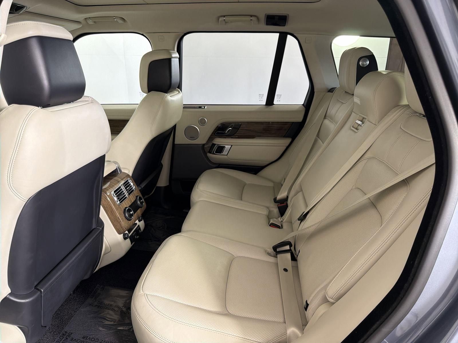 Used 2019 Land Rover Range Rover Supercharged image 26