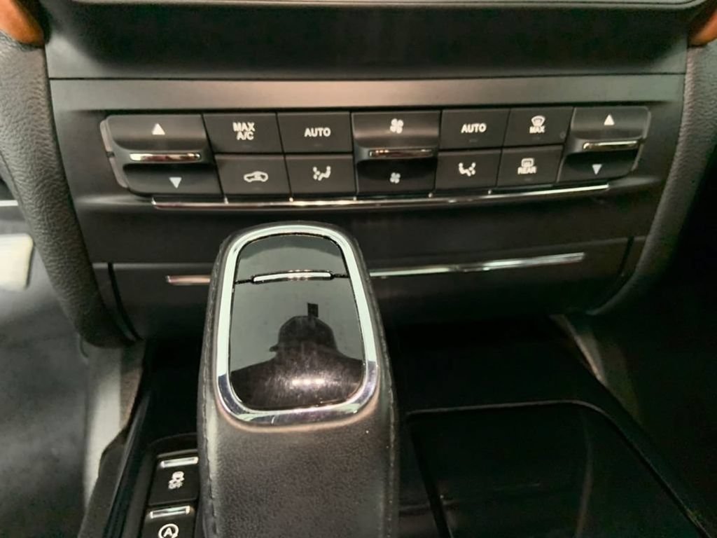 Used 2021 Maserati Ghibli RWD image 24