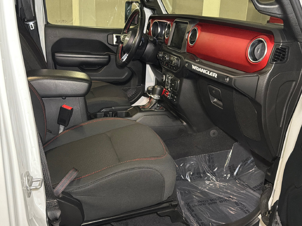 Used 2021 Jeep Wrangler Unlimited Rubicon AWD/4WD image 10