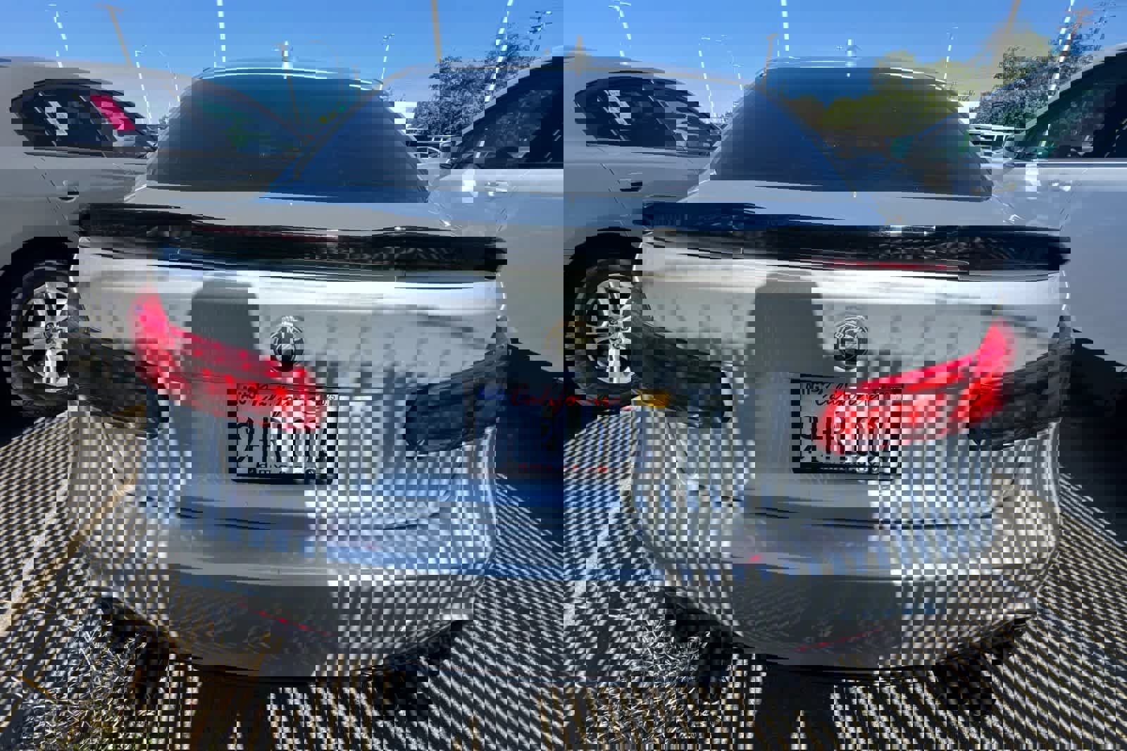 Used 2017 BMW 330i Sedan image 5