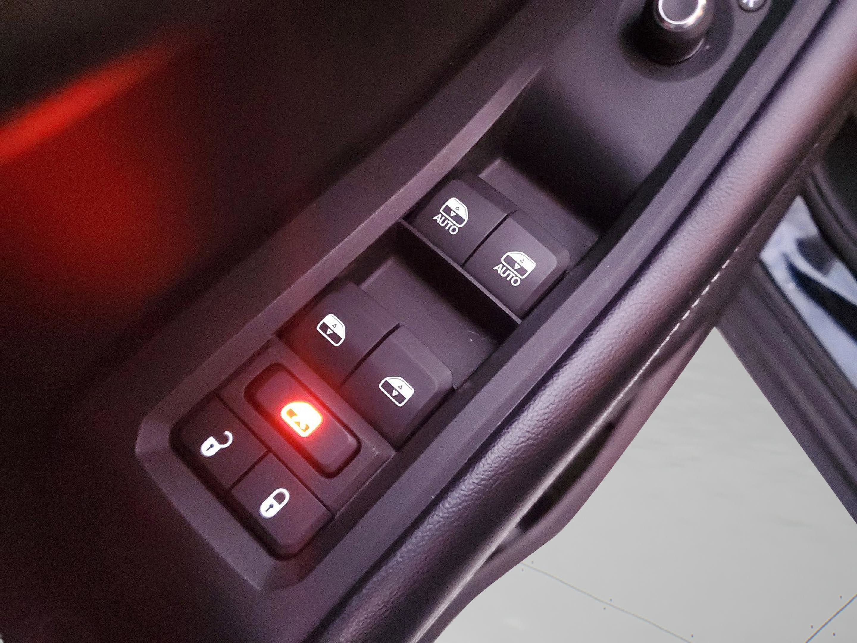 Certified 2022 Jeep Grand Cherokee L Laredo image 16