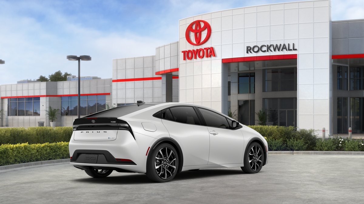 New 2027 Toyota Prius Plug-In Hybrid w/ Limited Premium Package FWD image 12