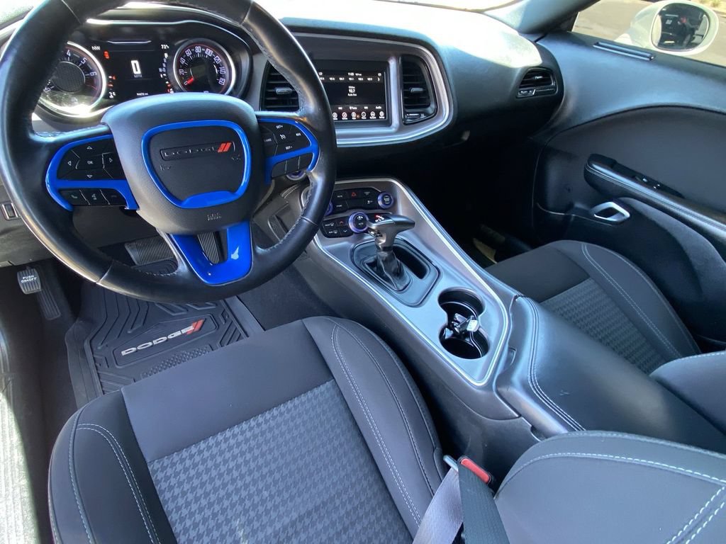 Used 2019 Dodge Challenger SXT RWD image 15