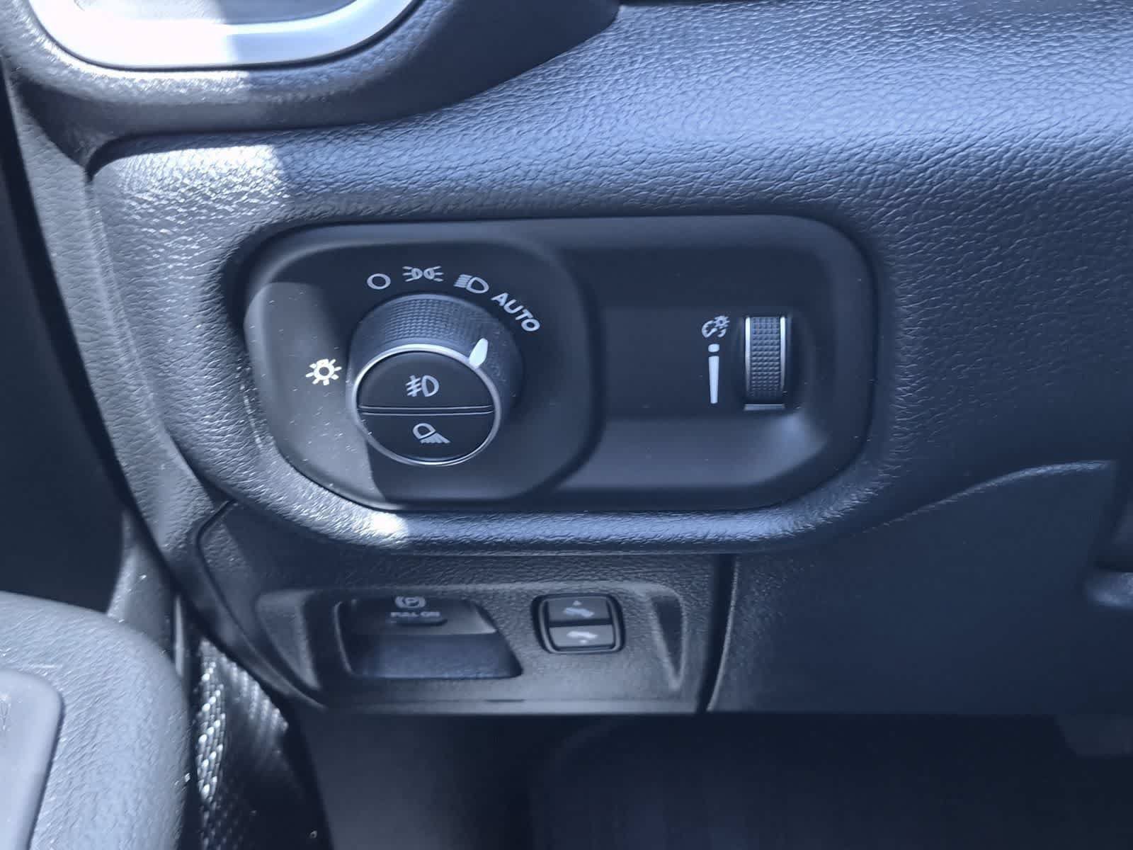Used 2021 RAM 1500 Big Horn AWD/4WD image 26