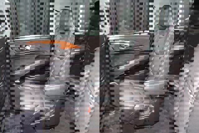 Used 2016 Cadillac Escalade ESV Luxury image 28