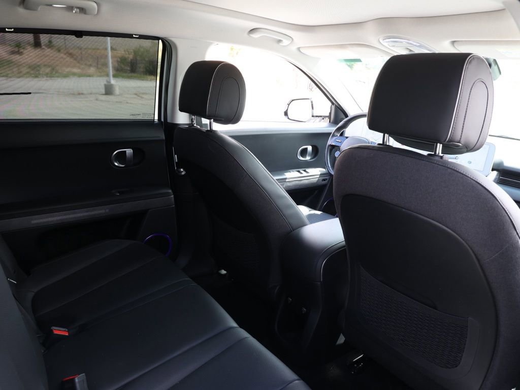 Used 2024 Hyundai Ioniq 5 Limited image 17