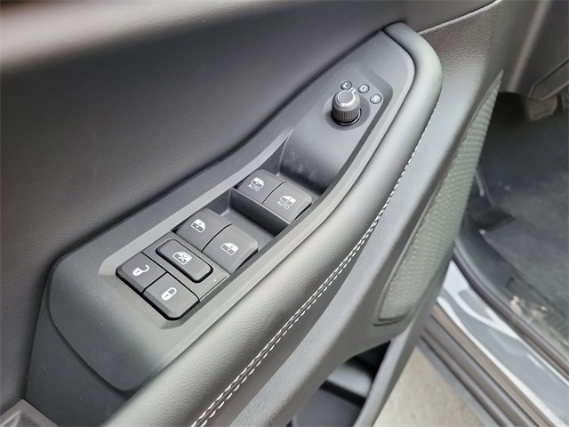 New 2025 Jeep Grand Cherokee L Limited w/ Black Appearance Package image 16