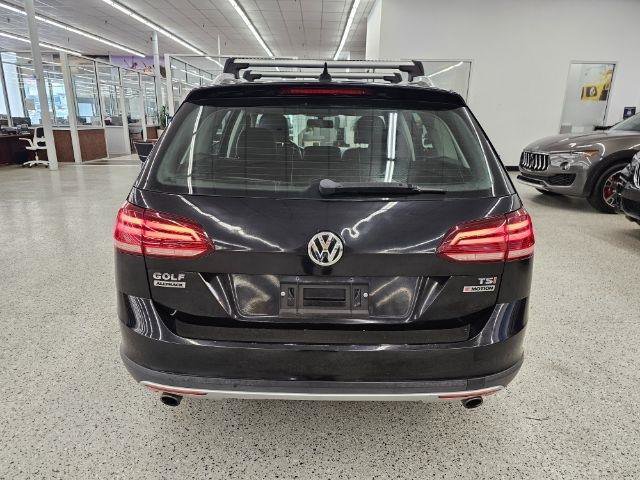 Used 2018 Volkswagen Golf Alltrack S image 5