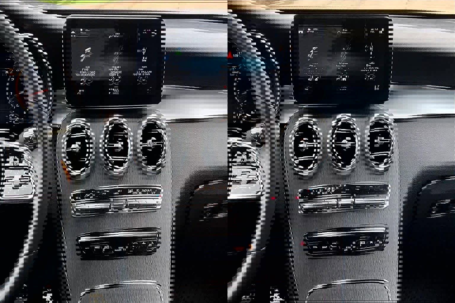 Used 2020 Mercedes-Benz GLC 300 4MATIC Coupe image 7