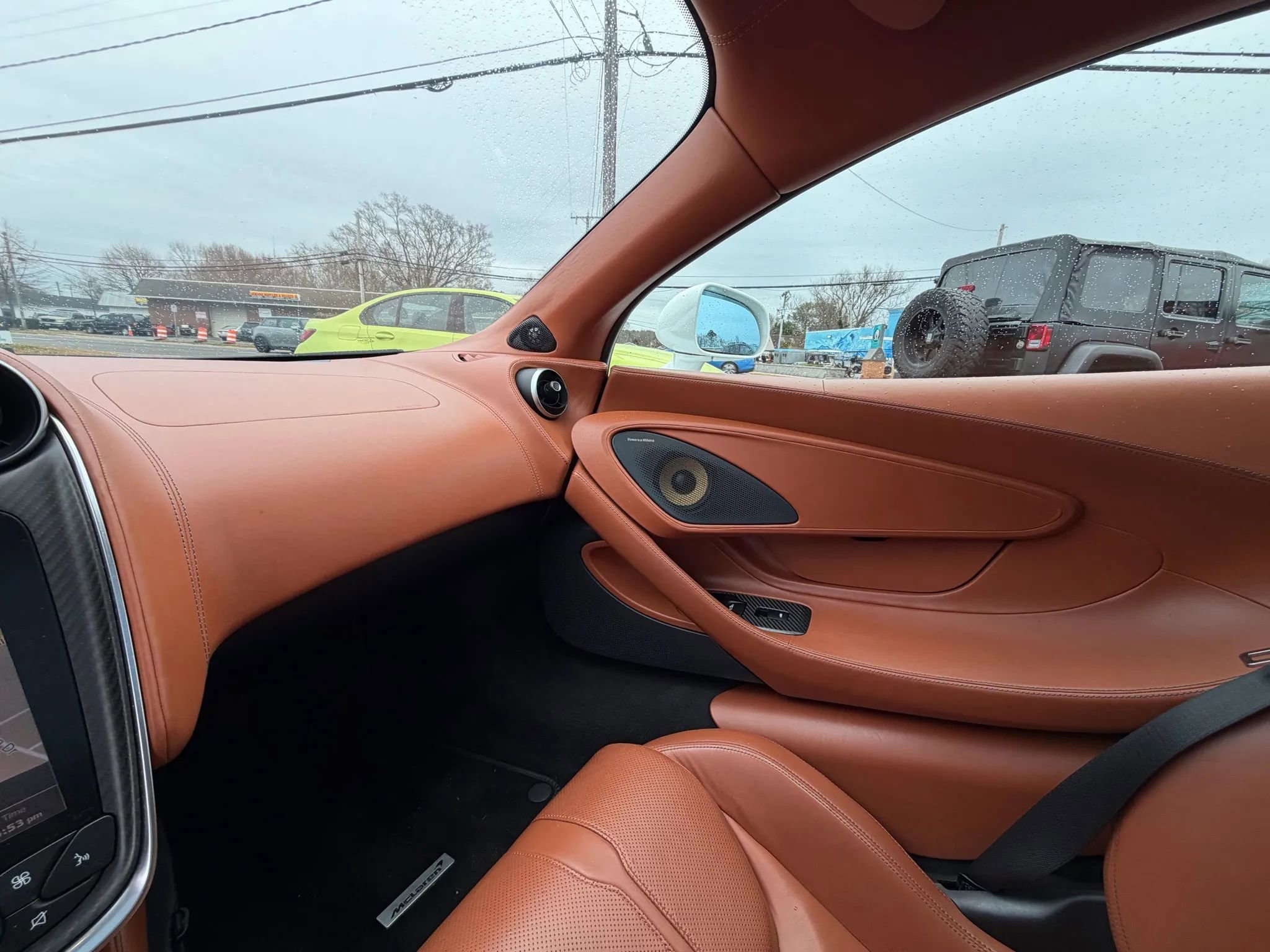 Used 2017 McLaren 570S image 38