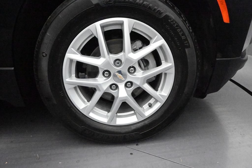 Used 2023 Chevrolet Equinox LT FWD image 16