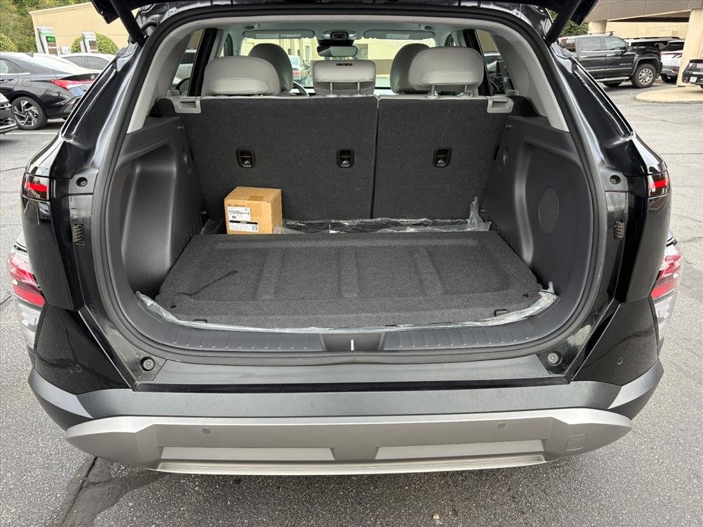 Certified 2025 Hyundai Kona Limited AWD/4WD image 23