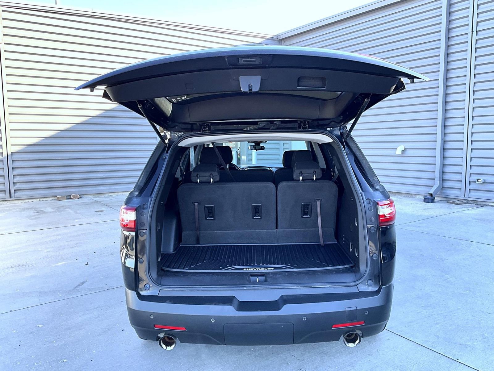 Used 2019 Chevrolet Traverse LS AWD/4WD image 24