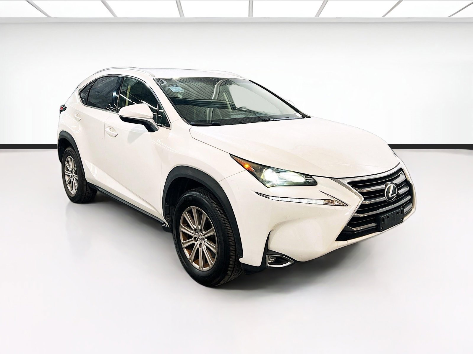 Used 2016 Lexus NX 200t FWD w/ Accessory Package image 3