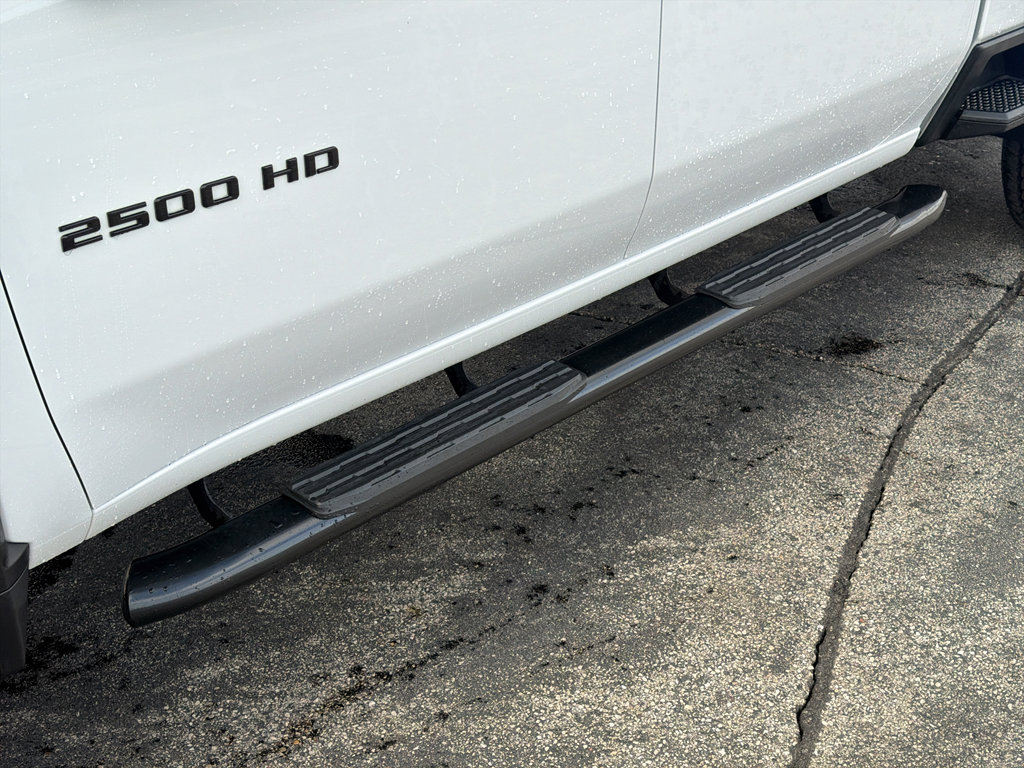 Used 2024 Chevrolet Silverado 2500 LT w/ Convenience Package image 11