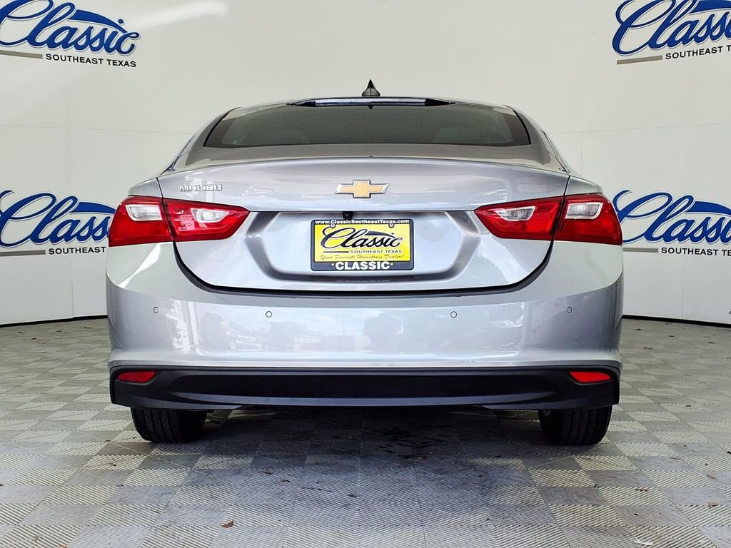 Used 2025 Chevrolet Malibu LS image 4