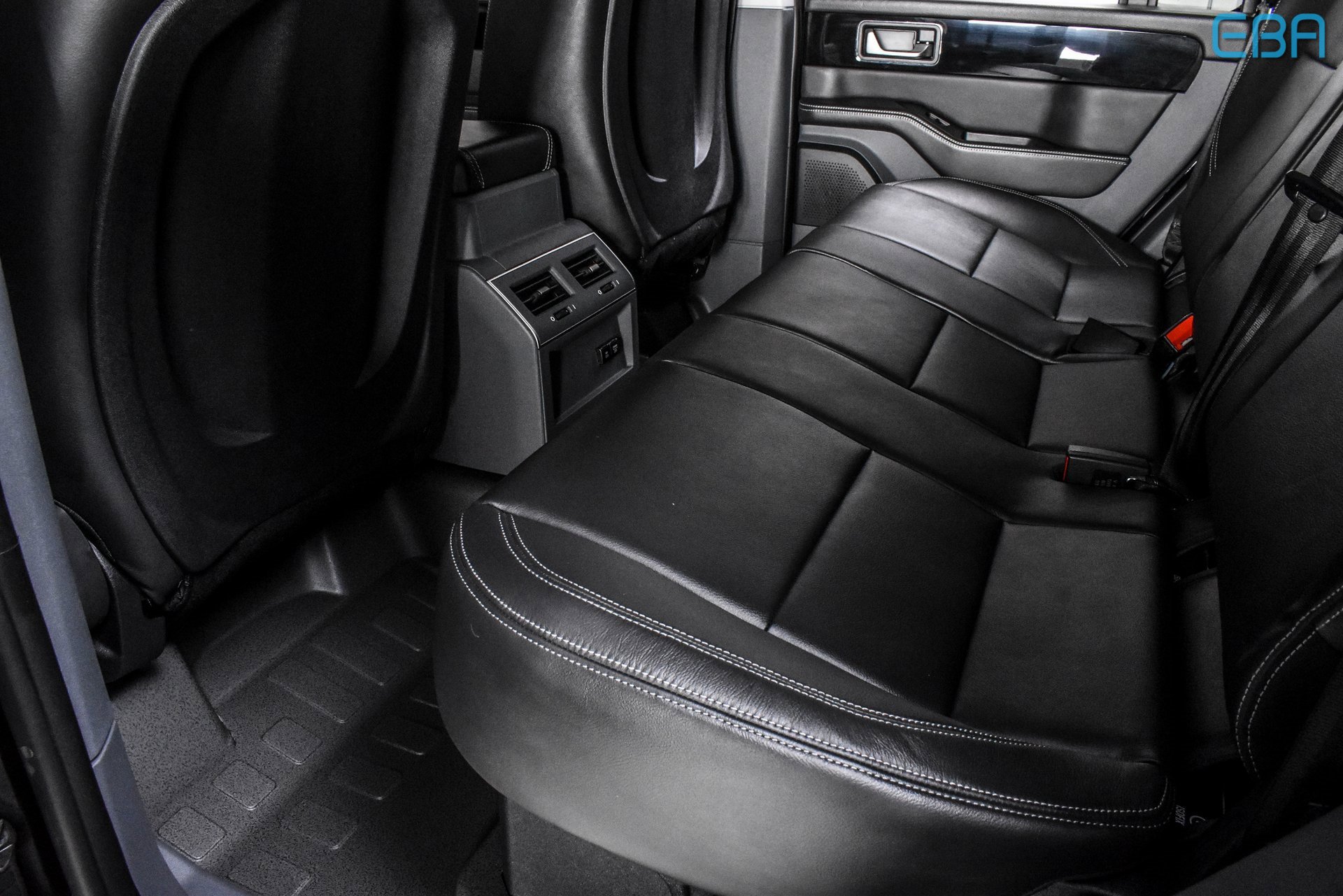 Used 2024 INEOS Grenadier Fieldmaster Edition image 18