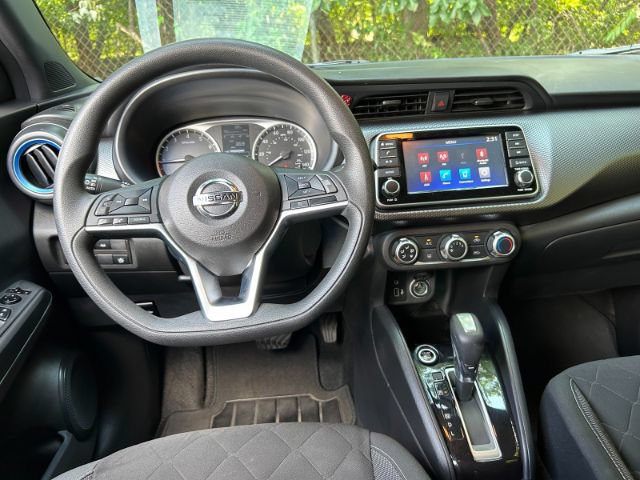 Used 2020 Nissan Kicks S FWD image 11