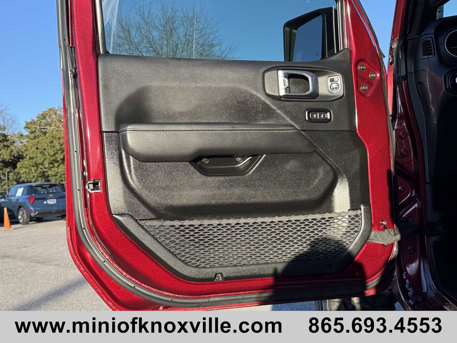 Used 2022 Jeep Wrangler Unlimited Sahara image 13