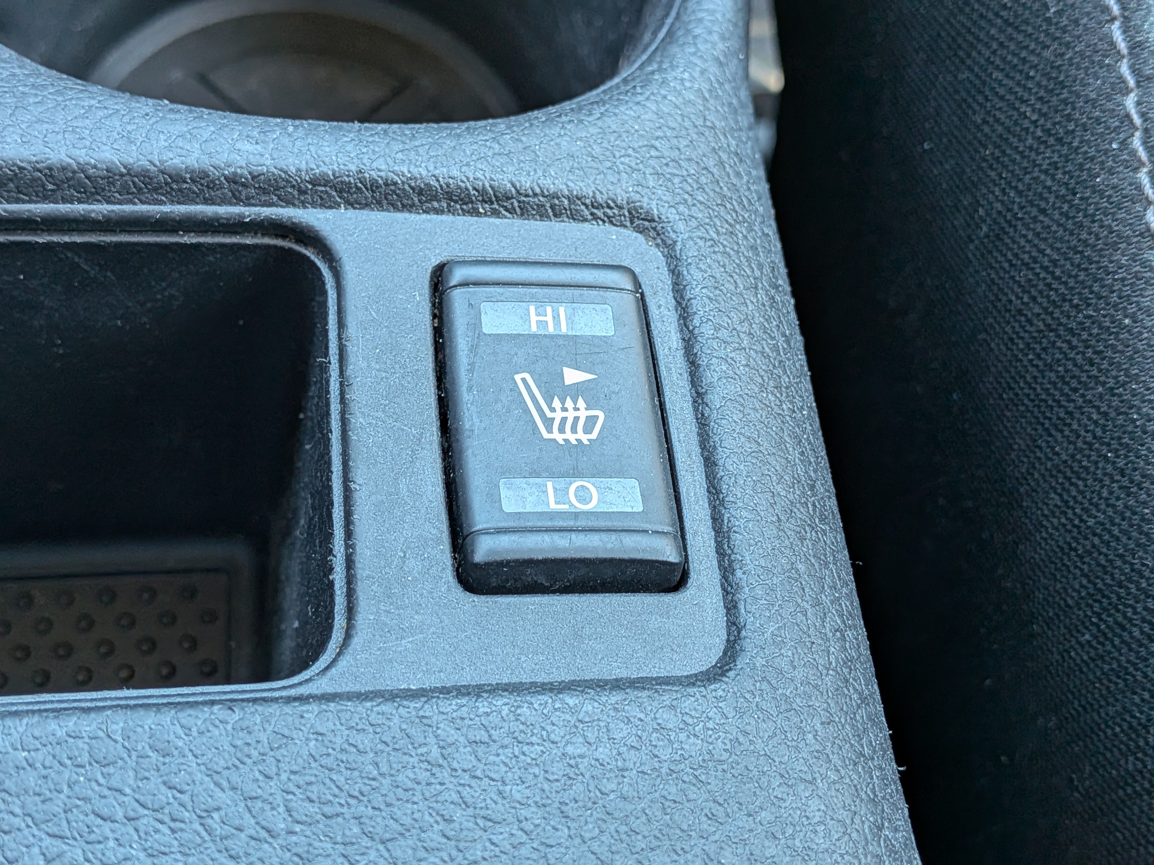 Used 2019 Nissan Rogue SV FWD image 30