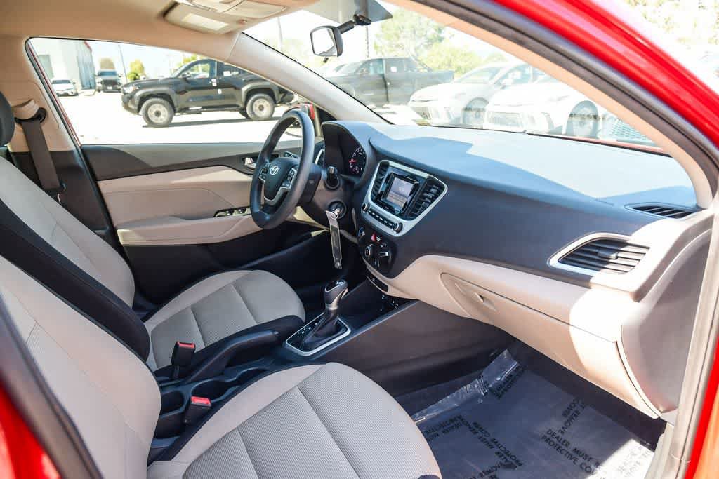 Used 2022 Hyundai Accent SE w/ Cargo Package image 15