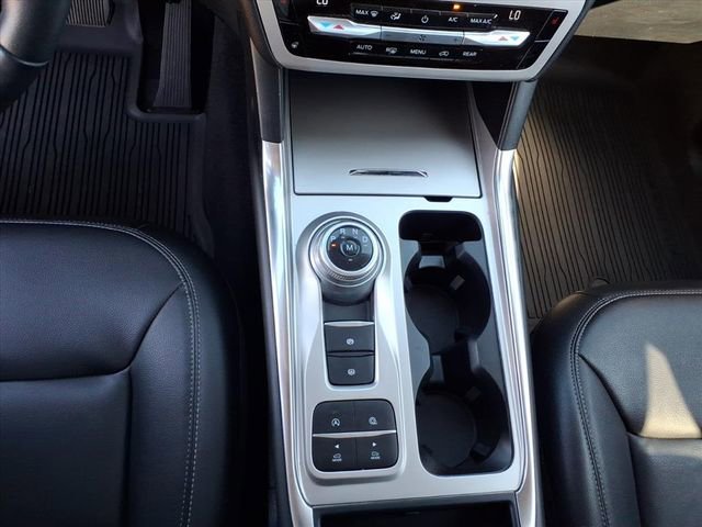 Used 2020 Ford Explorer XLT w/ Equipment Group 202A image 16