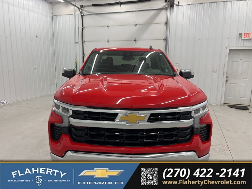 Used 2023 Chevrolet Silverado 1500 LT AWD/4WD image 7