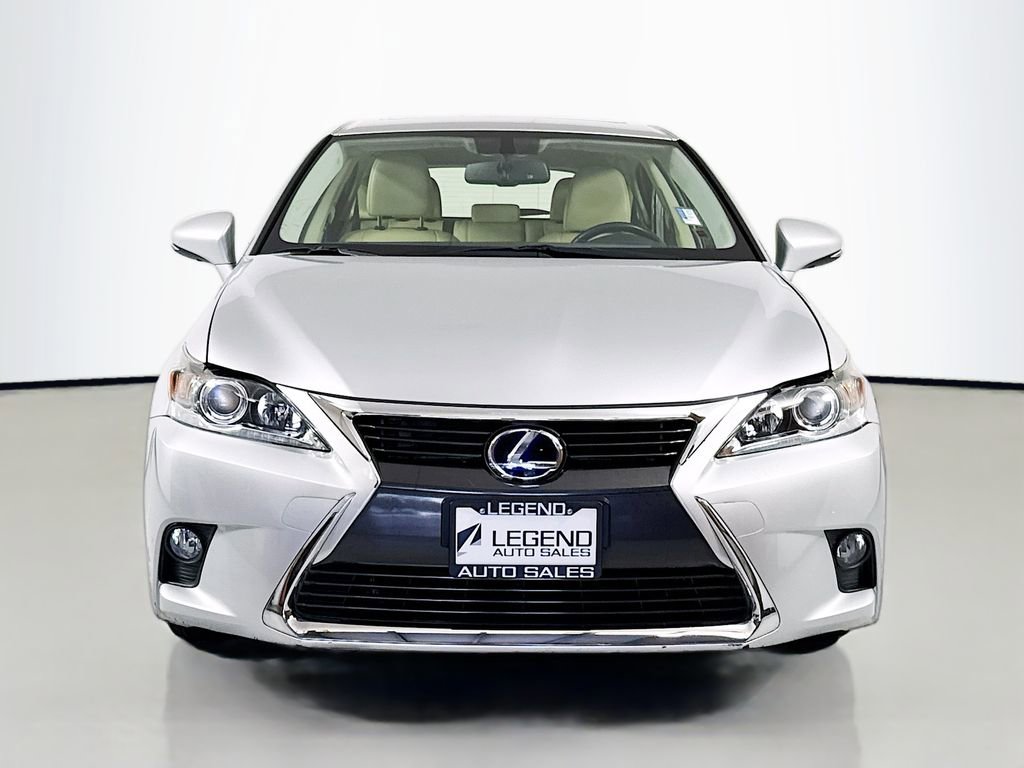 Used 2016 Lexus CT 200h w/ Seat Comfort Package FWD image 2