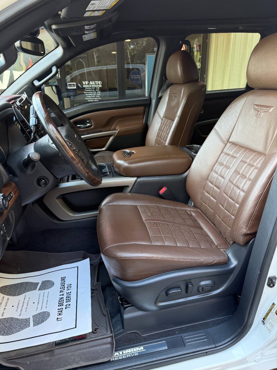 Used 2021 Nissan Titan Platinum Reserve w/ Moonroof Package AWD/4WD image 13
